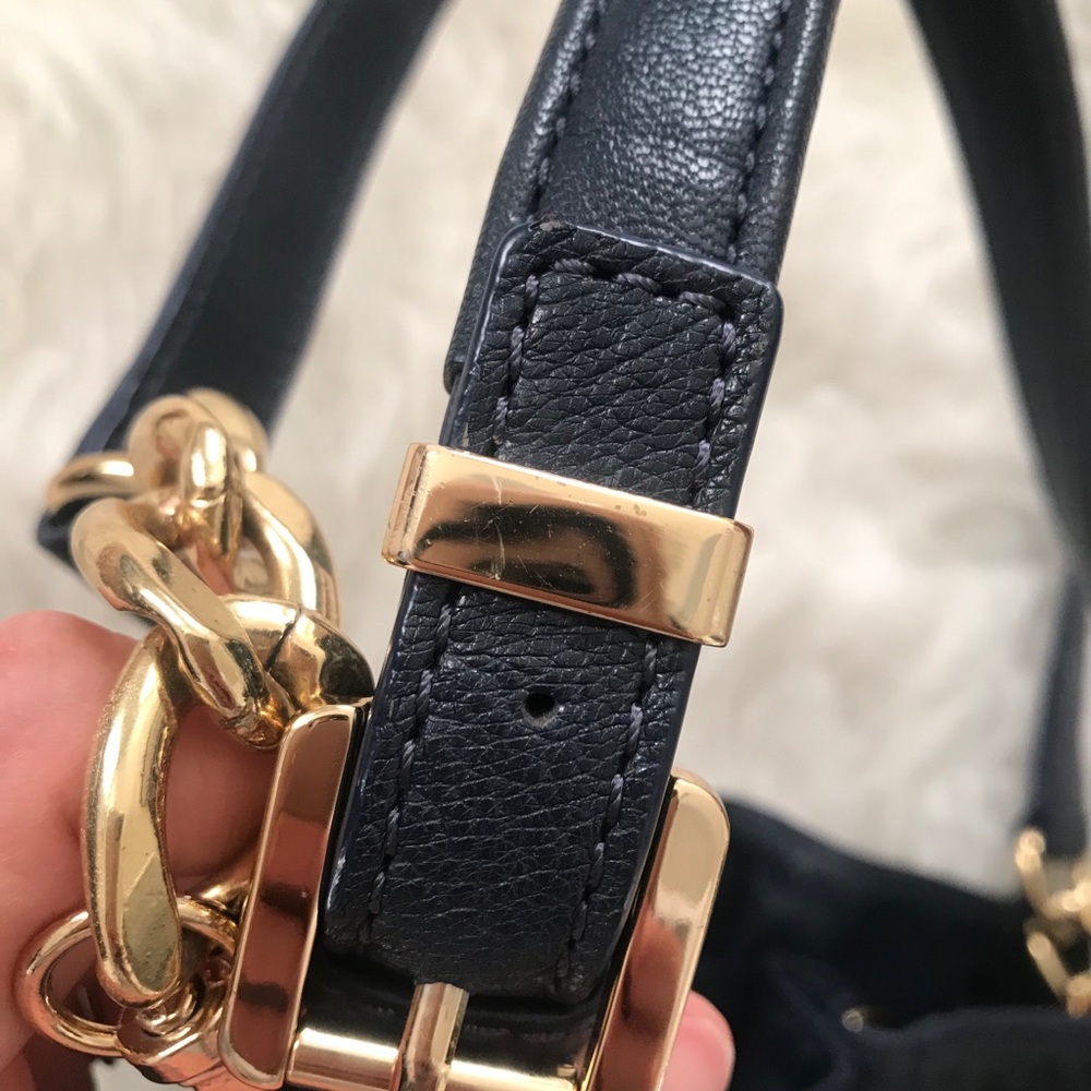 Michael Kors Buckle Bucket Shoulder Bag Navy - Picture 10 of 16
